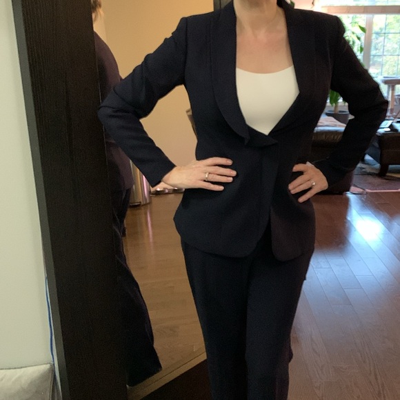 Elie Tahari Suit Jacket Size 4 Pant Size 6 - Picture 12 of 12